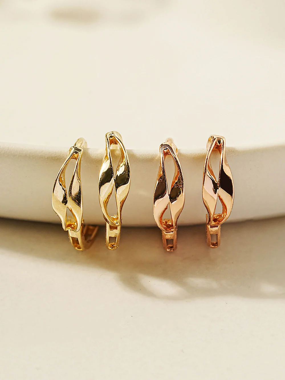 14K 18K Artic Cartilage Hoop Earring - Image 7
