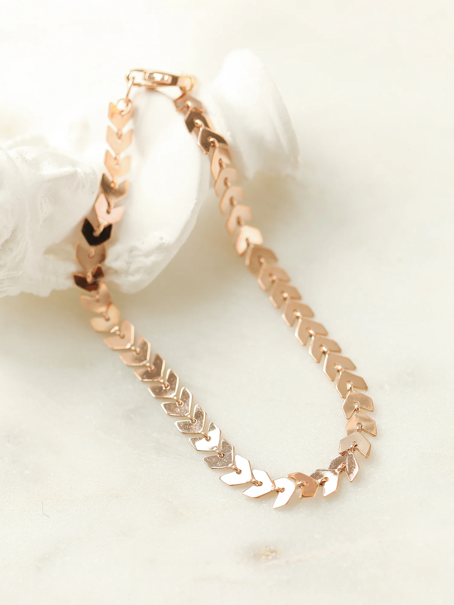 14K 18K Gold Bay Leaf Bracelet - Image 3