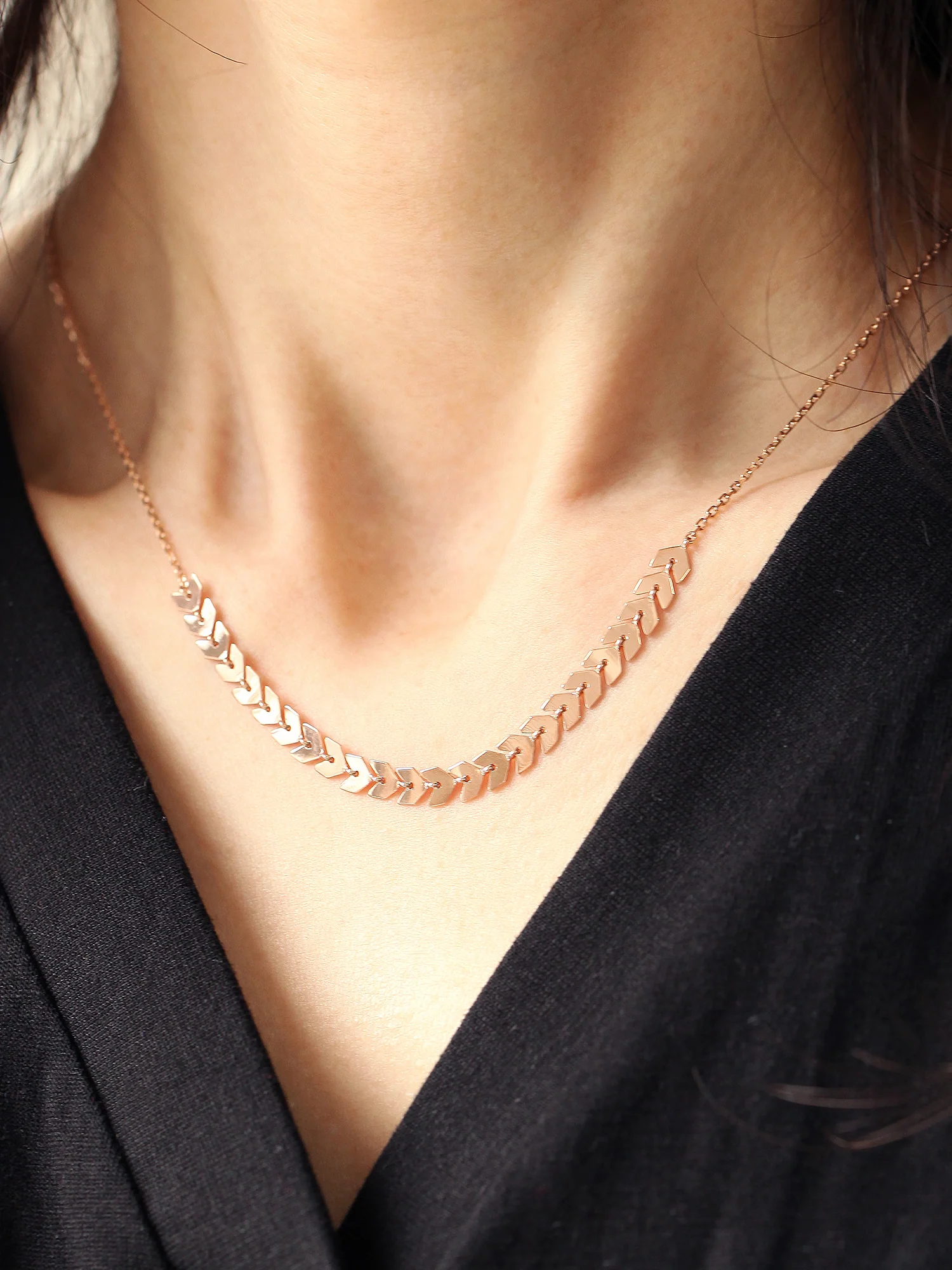 14K 18K Gold Bay Leaf Necklace - Image 8