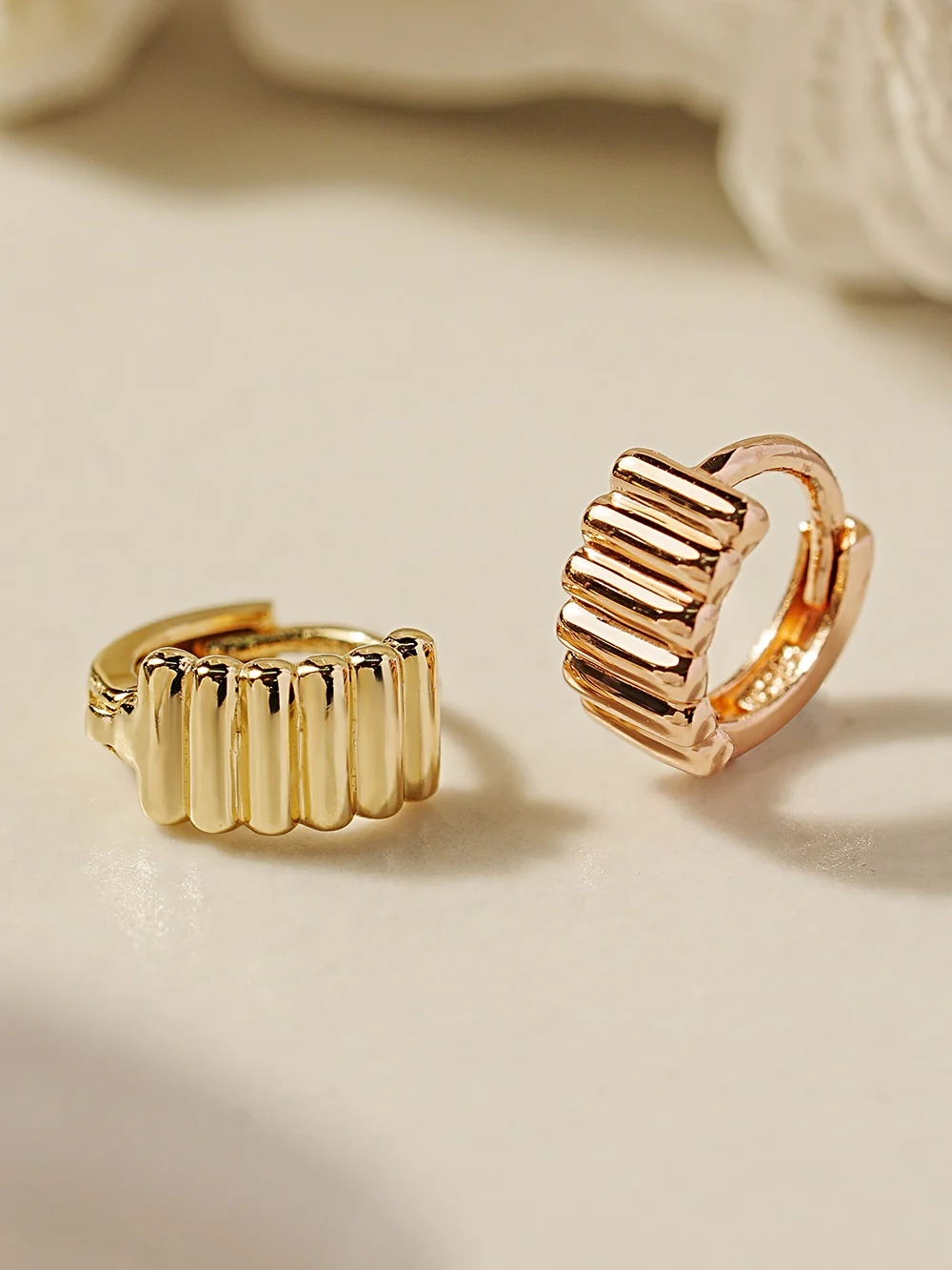 14K 18K Embossed Ring Cartilage Hoop Earring - Image 3