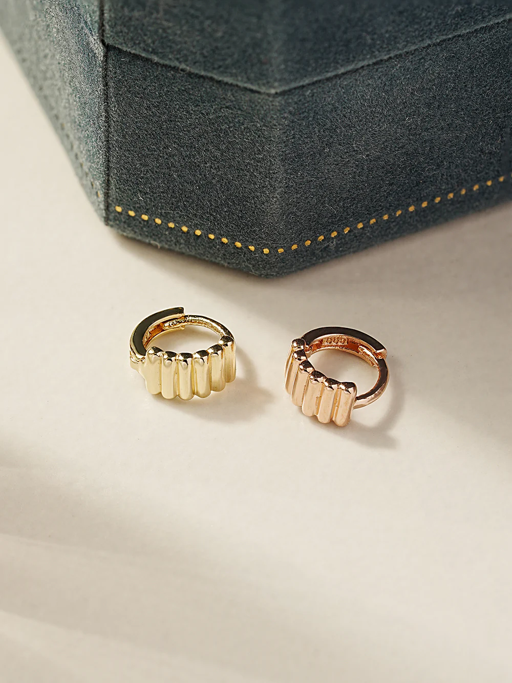 14K 18K Embossed Ring Cartilage Hoop Earring - Image 9