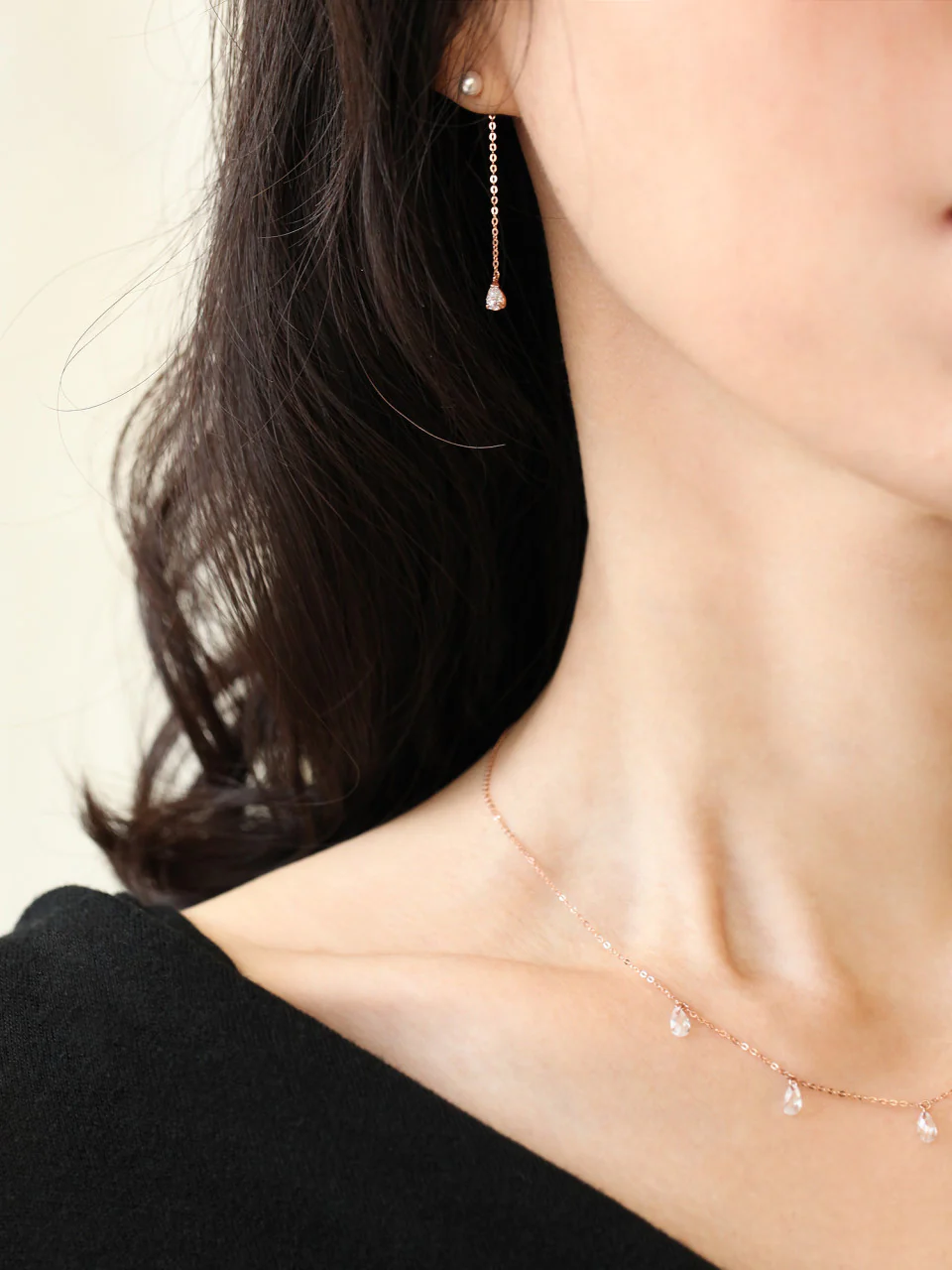 14K 18K Gold Crystal Water Drop Necklace - Image 3