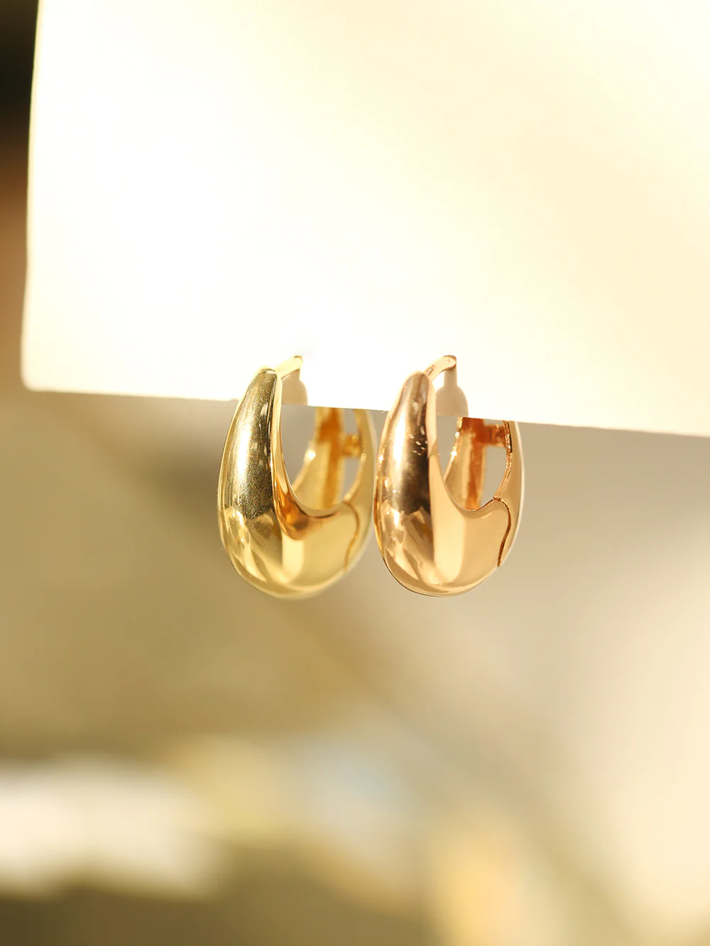 14K 18K Gold Bold Round Waterdrop Cartilage Hoop Earring - Image 3