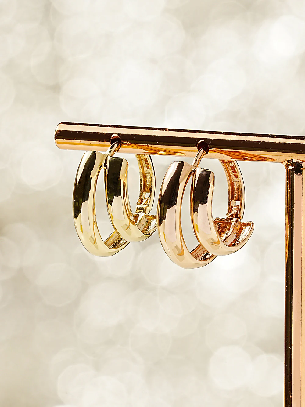 14K 18K Gold Bold Two Lines Cartilage Hoop Earring - Image 3