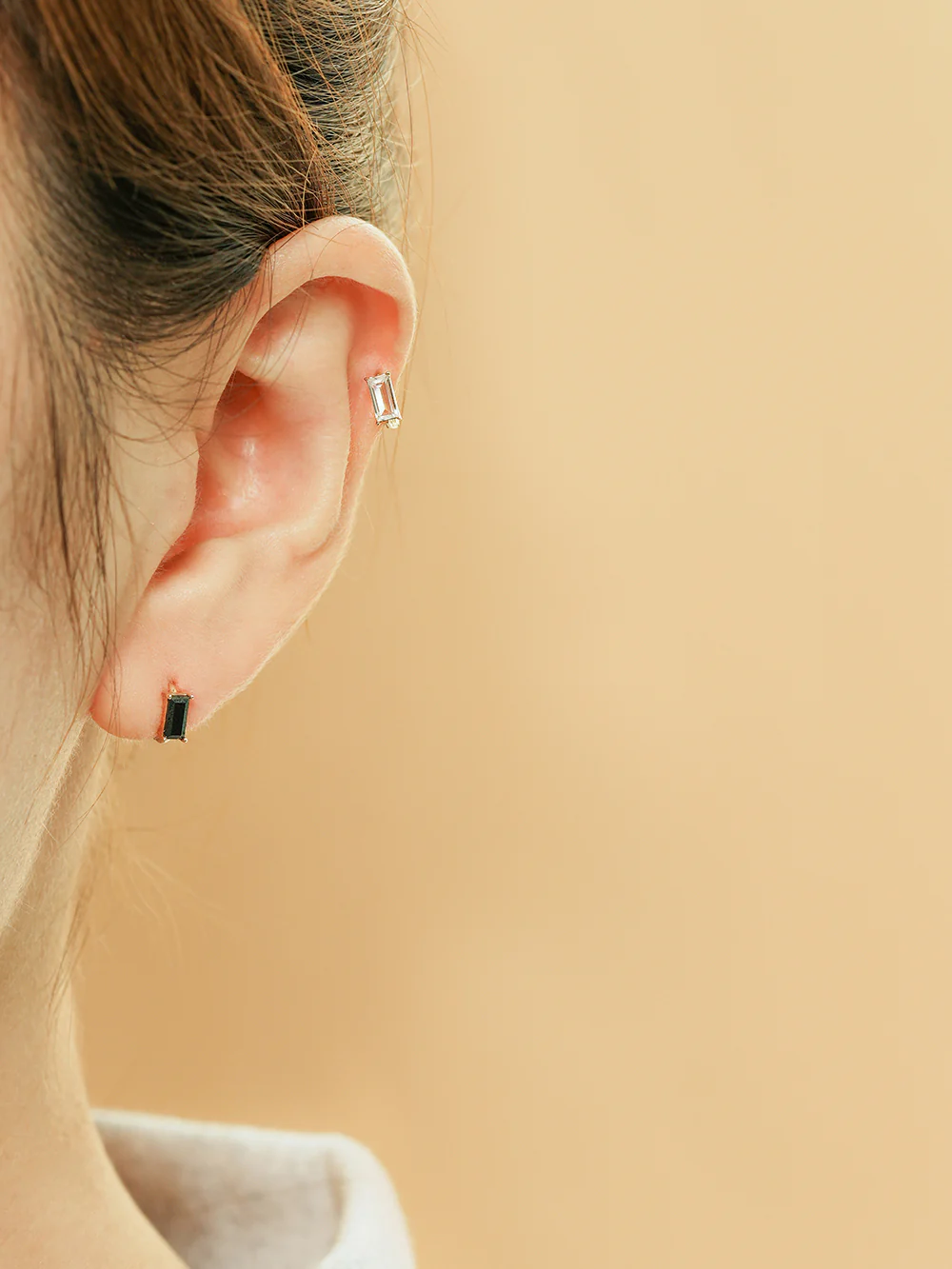 14K 18K Gold Color Baguette Cartilage Hoop Earring - Image 3