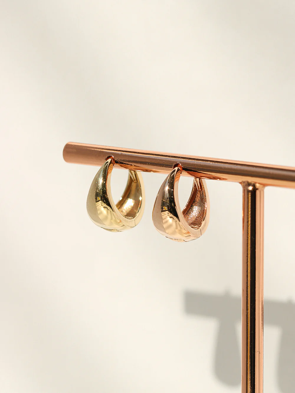 14K 18K Gold Concave Bowl Cartilage Hoop Earring - Image 11