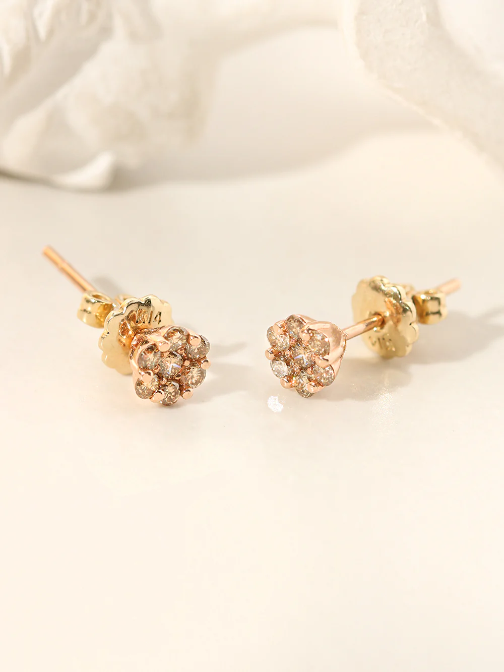 14K 18K Gold Diamond Flower Stud Earring - Image 3
