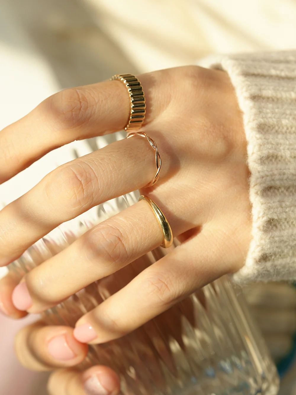 14K 18K Gold Embossed Ring - Image 11