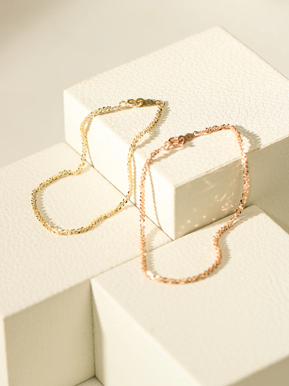 14K 18K Gold Glittering Sequins Bracelet - Image 7