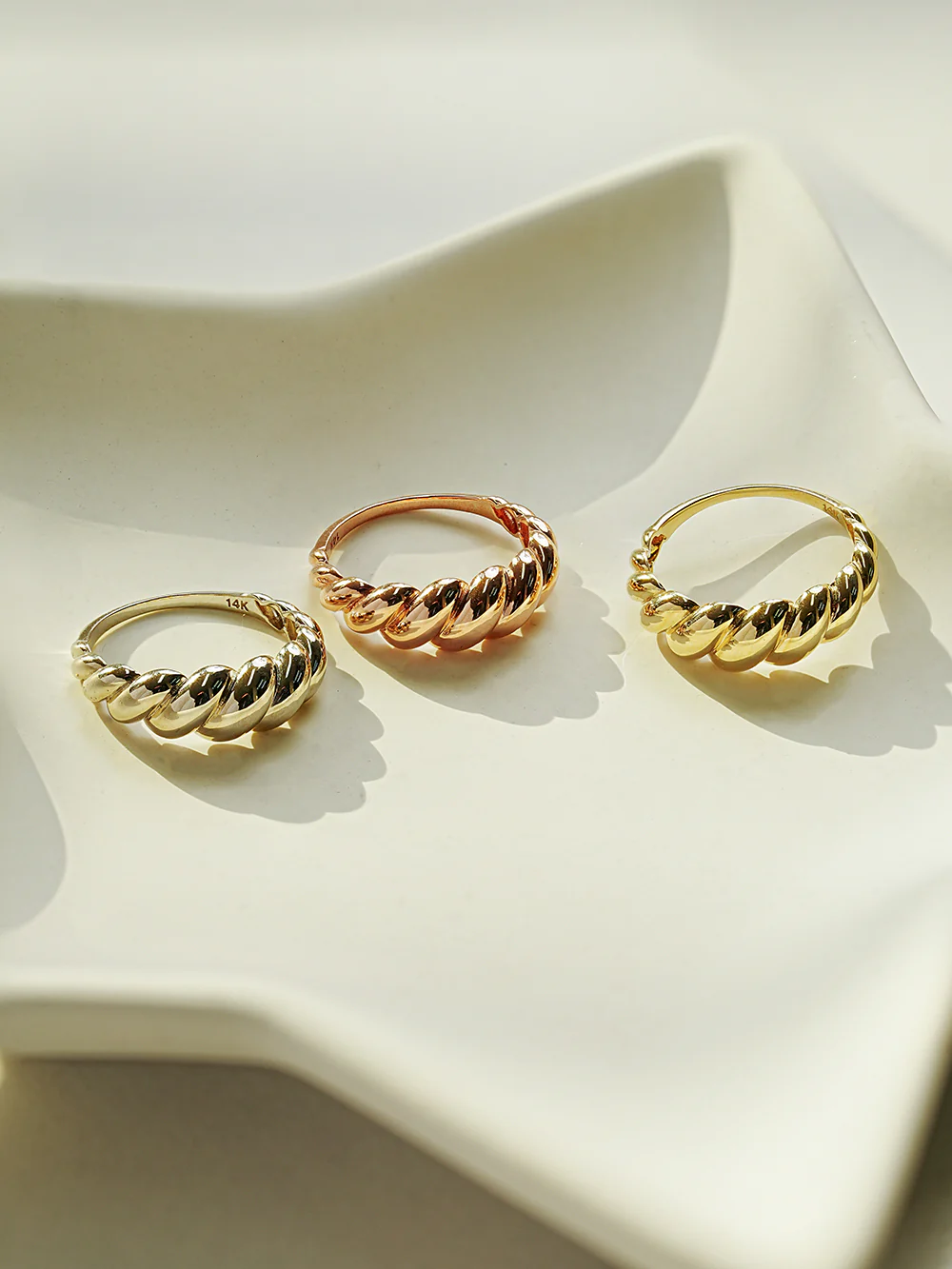 14K 18K Gold Hallow Croissant Ring - Image 8