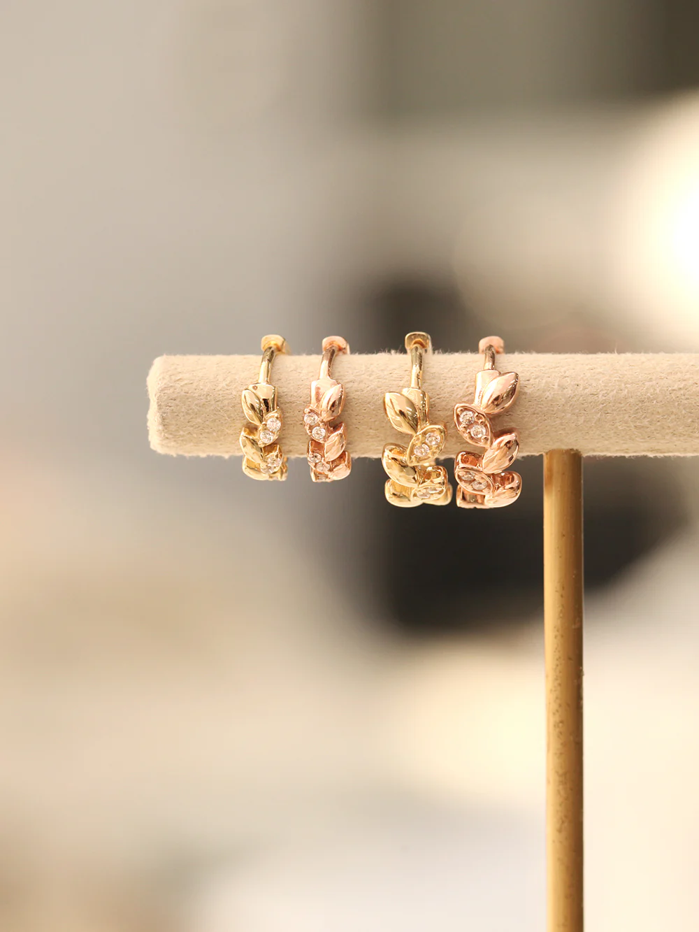 14K 18K Gold Laurel Leaf Cubic Cartilage Hoop Earring - Image 7