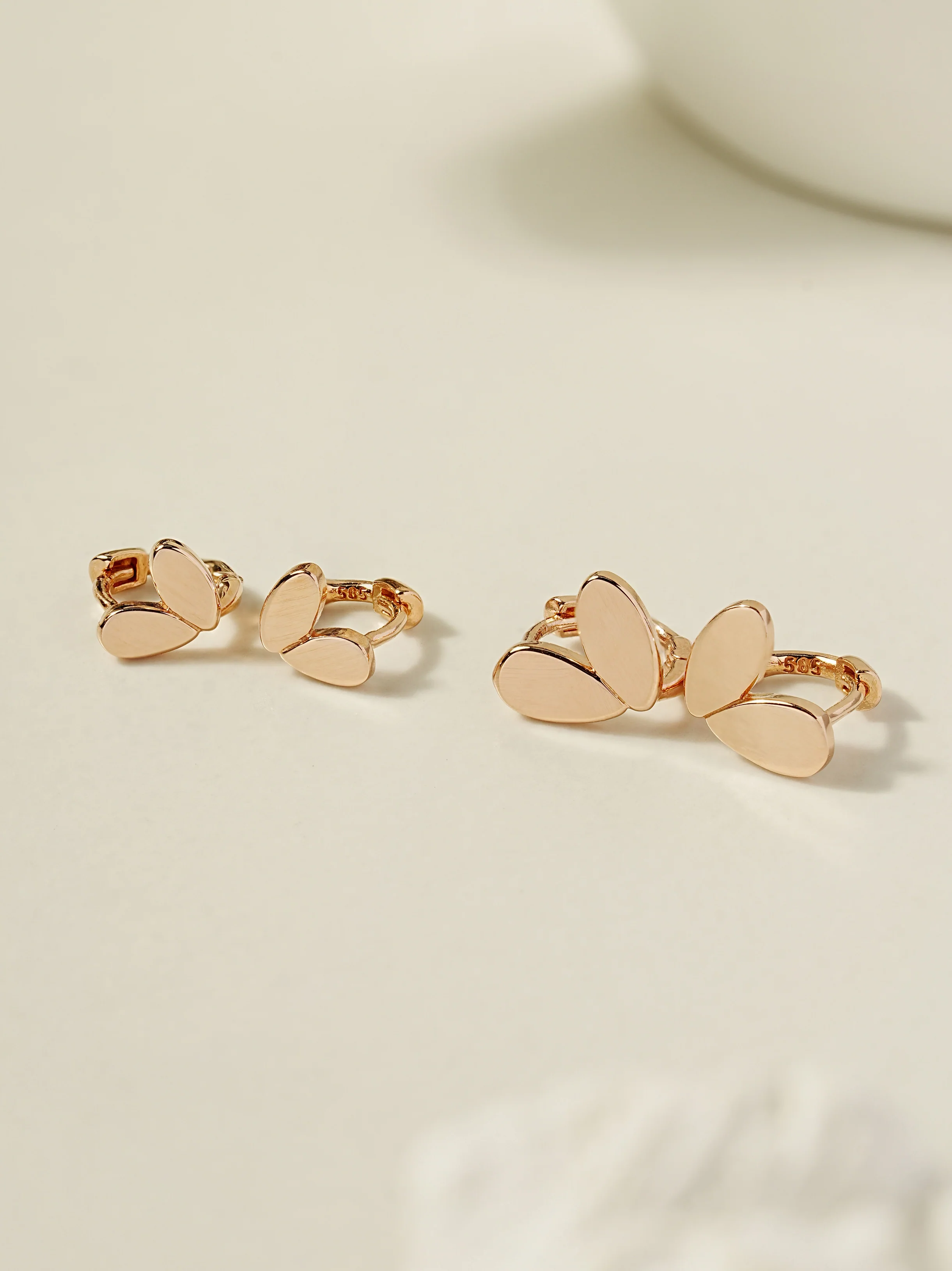 14K 18K Gold Leaf Heart Cartilage Hoop Earring