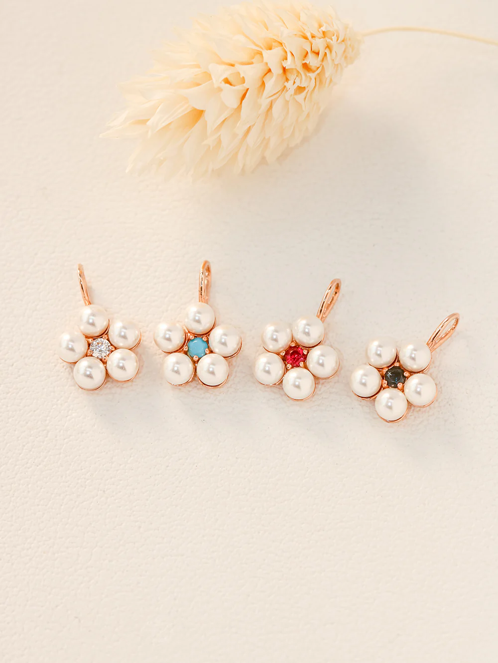 14K 18K Gold Lovely Pearl Flower Cubic Pendant Necklace - Image 5