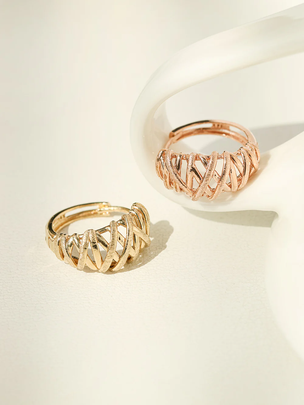 14K 18K Gold Mesh Cartilage Hoop Earring - Image 11