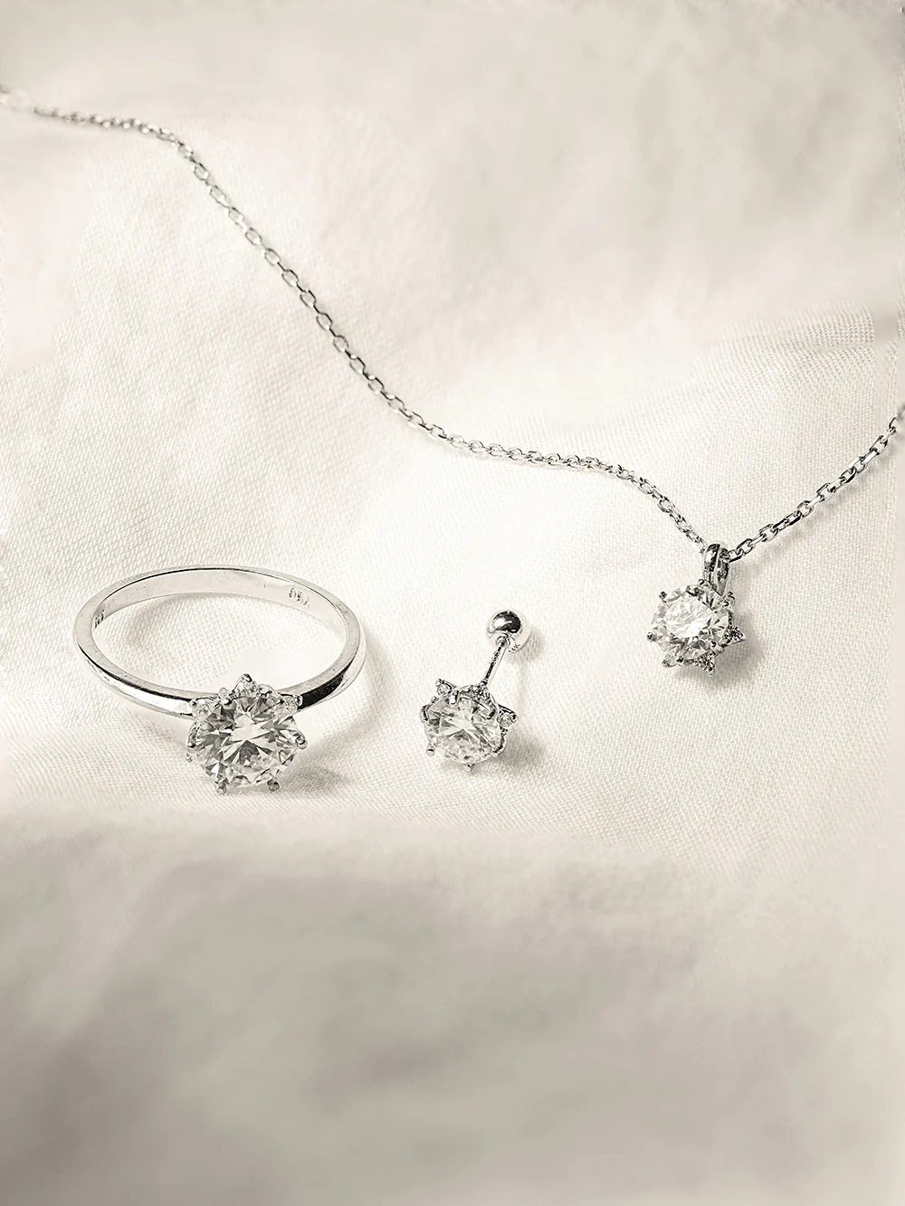 14K 18K Gold Moissanite Blossom Necklace - Image 15