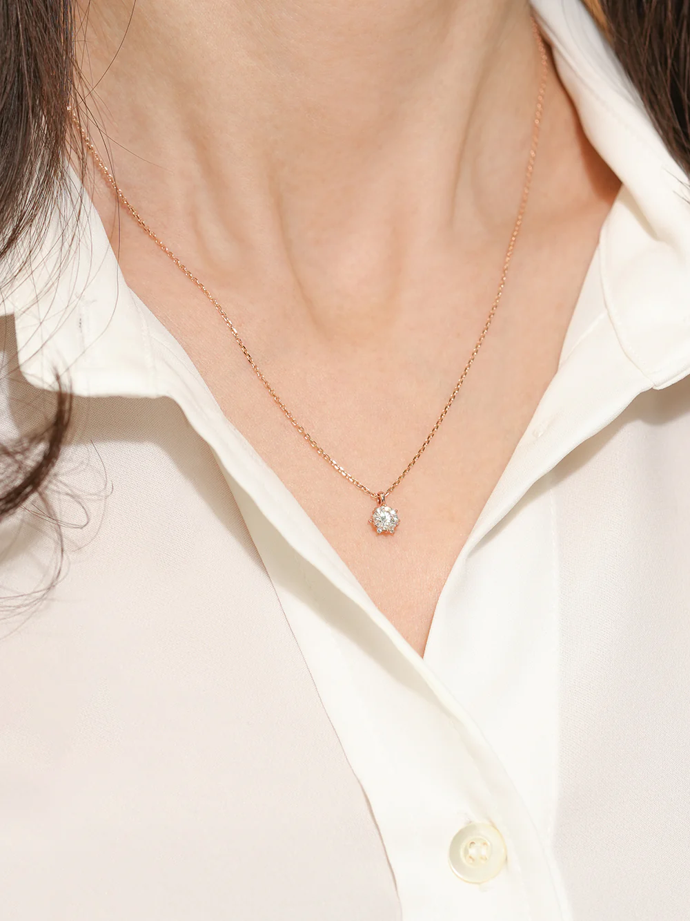 14K 18K Gold Moissanite Blossom Necklace - Image 6