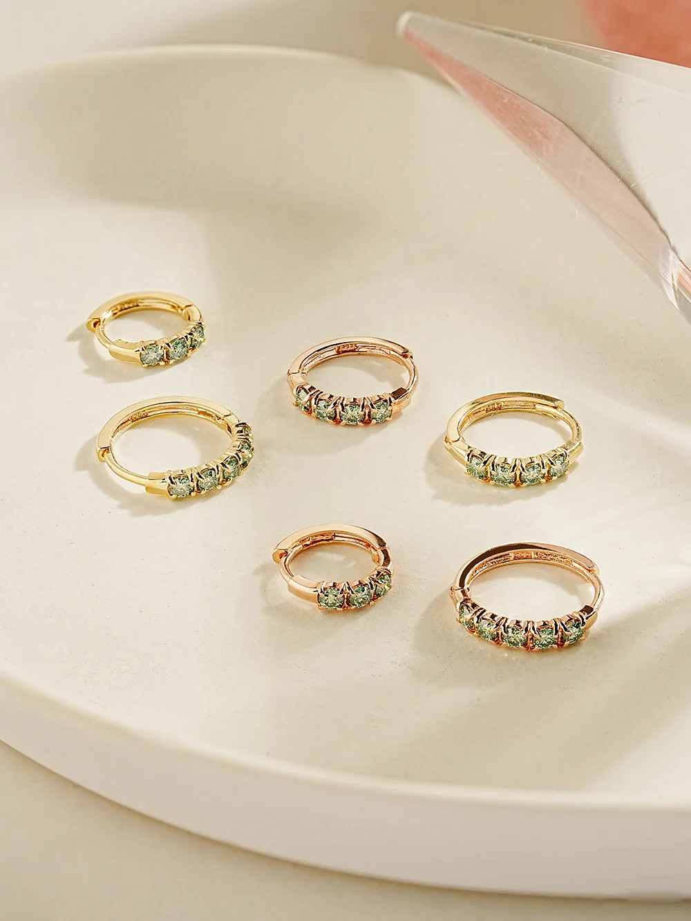 14K 18K Gold Moissanite Dia Green Cartilage Hoop Earring - Image 5