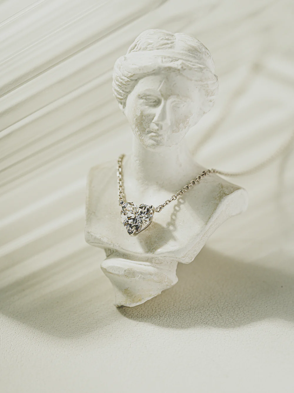 14K 18K Moissanite Glory Heart Necklace - Image 8