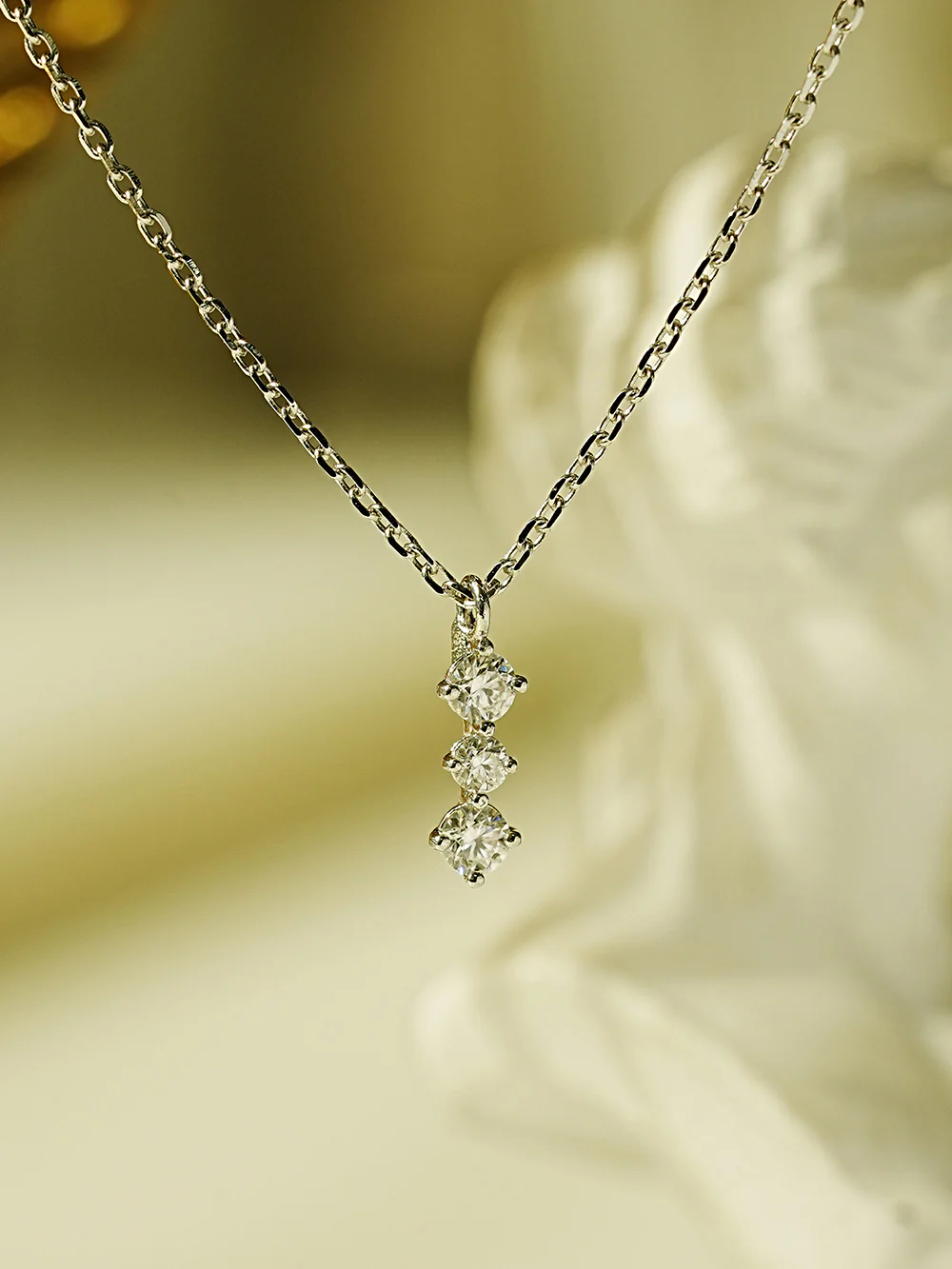 14K 18K Gold Moissanite Moissanite Radi Bar Necklace - Image 3