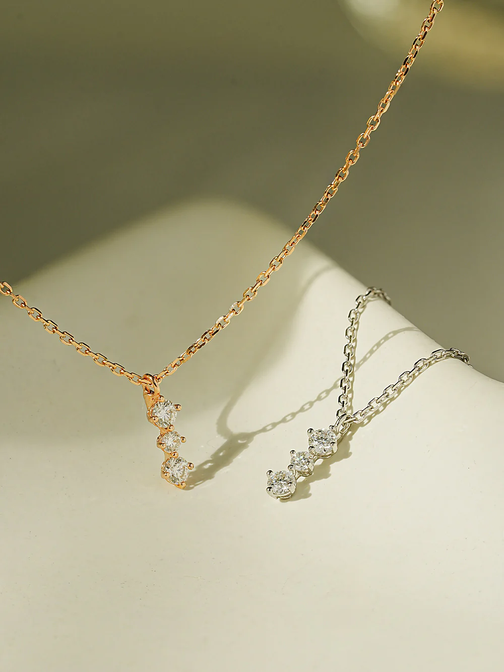 14K 18K Gold Moissanite Moissanite Radi Bar Necklace - Image 9