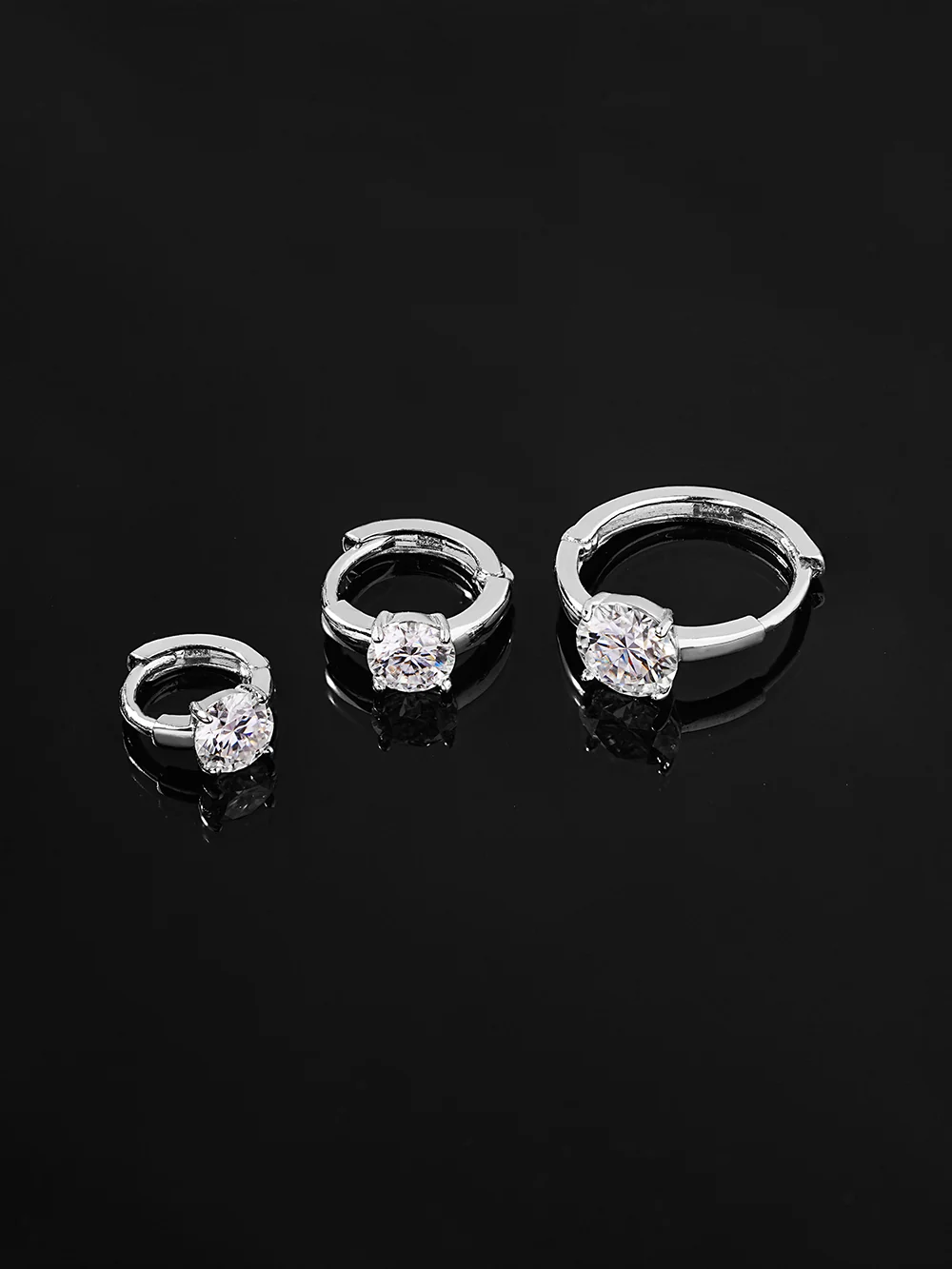 14K 18K Gold Moissanite One Stone Cartilage Hoop Earring