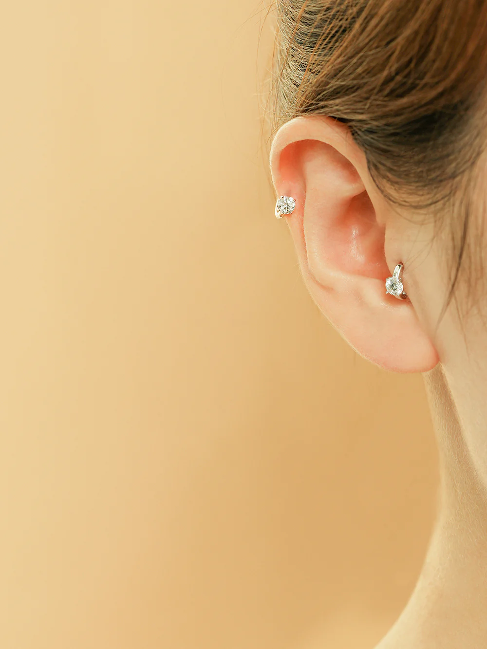 14K 18K Gold Moissanite One Stone Cartilage Hoop Earring - Image 6