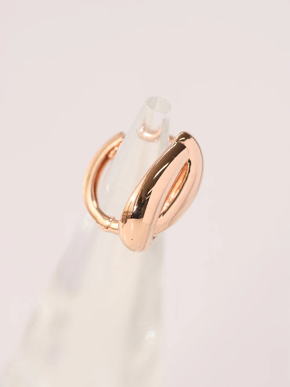 14K 18K Gold Soft Oval Cartilage Hoop Earring - Image 8