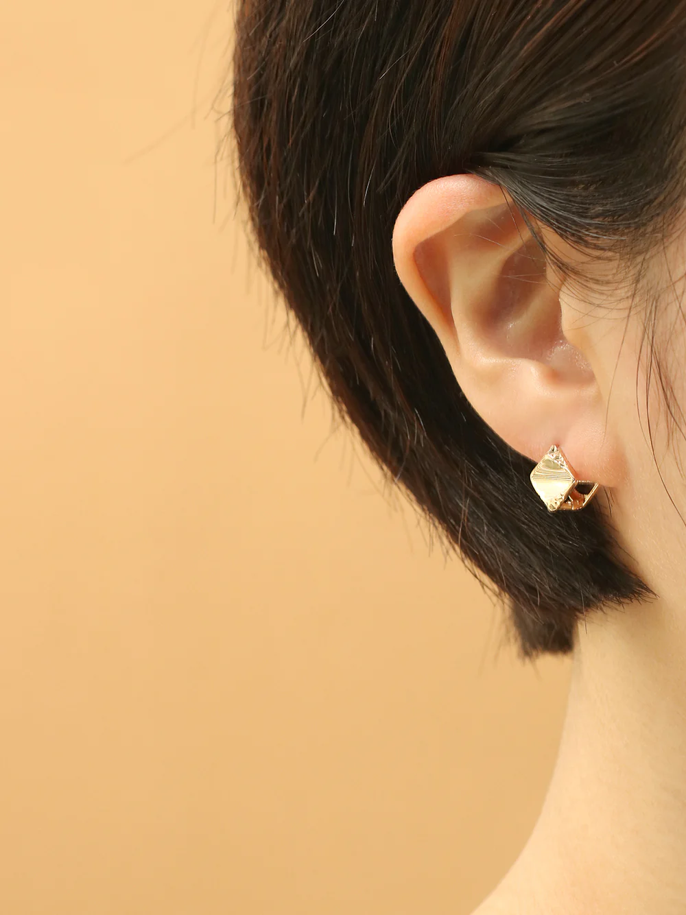 14K 18K Gold Square Cutting Cartilage Hoop Earring - Image 4