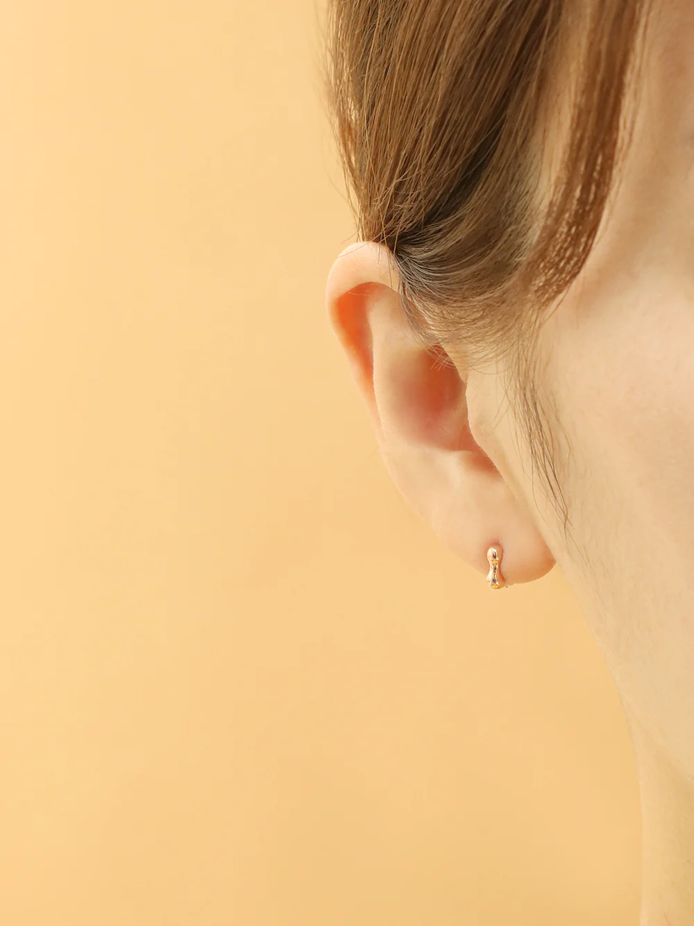 14K 18K Gold Mini Bubble Square Cartilage Hoop Earring - Image 6