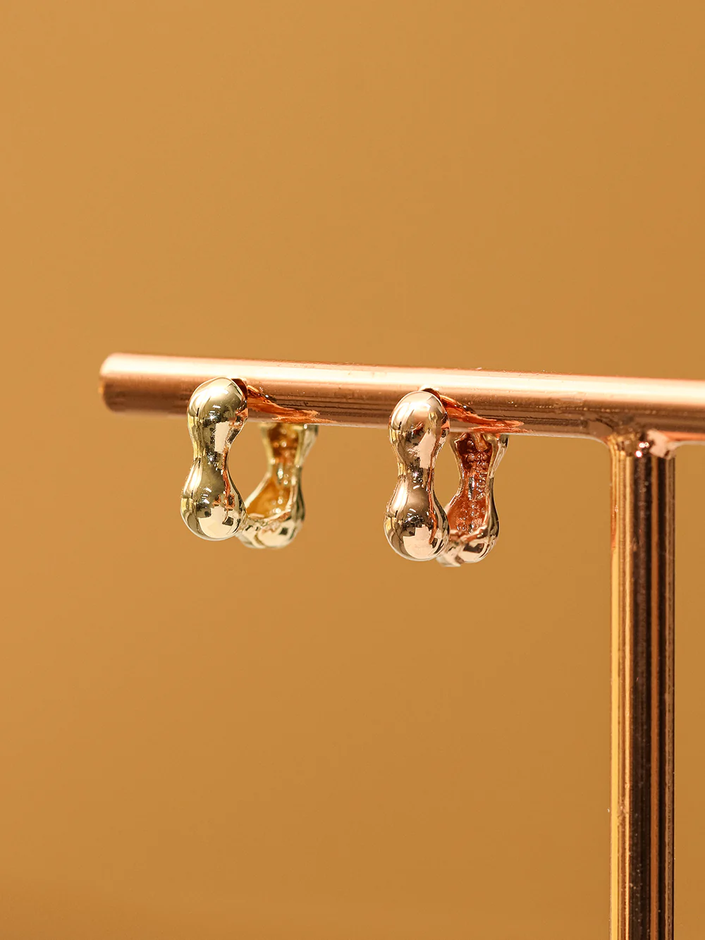 14K 18K Gold Mini Bubble Square Cartilage Hoop Earring - Image 9