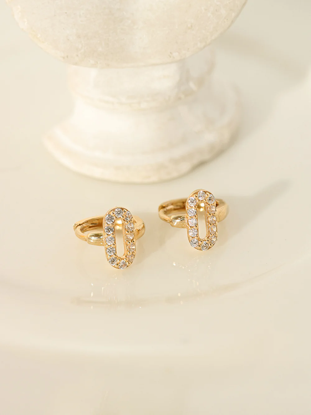 14K 18K Gold Tiny Oval Cubic Cartilage Hoop Earring - Image 5