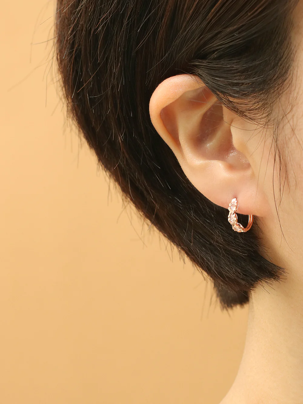 14K 18K Gold Triple Waterdrop Cubic Cartilage Hoop Earring - Image 4