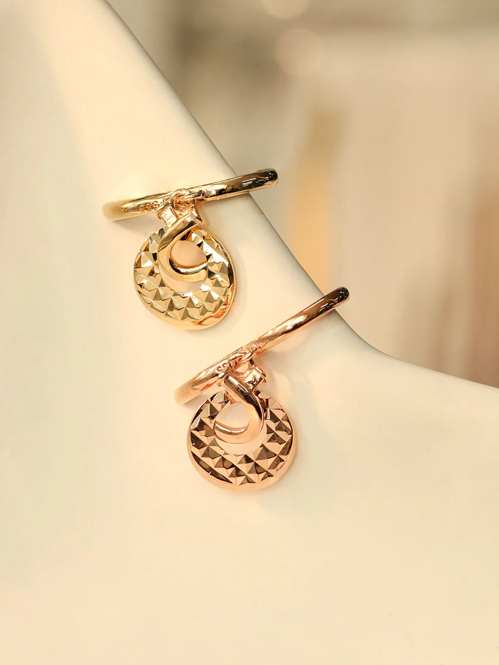 14K 18K Gold Twist Waterdrop Cartilage Hoop Earring - Image 7