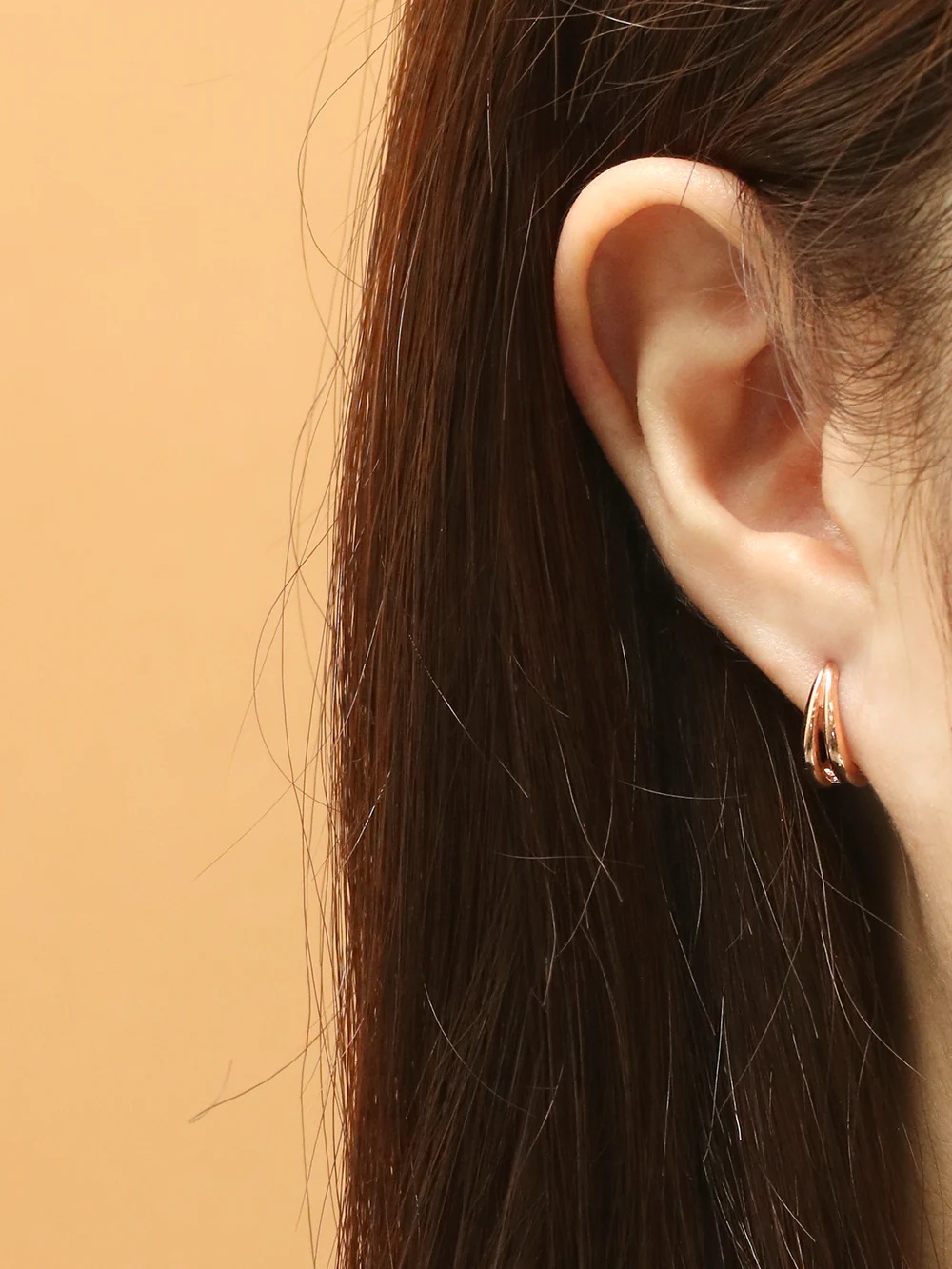 14K 18K Gold Two Lines Oval Shape Cartilage Hoop Earring - Image 2