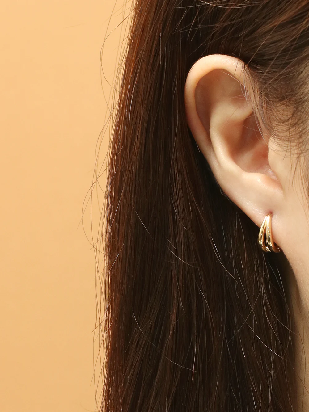 14K 18K Gold Two Lines Oval Shape Cartilage Hoop Earring - Image 8