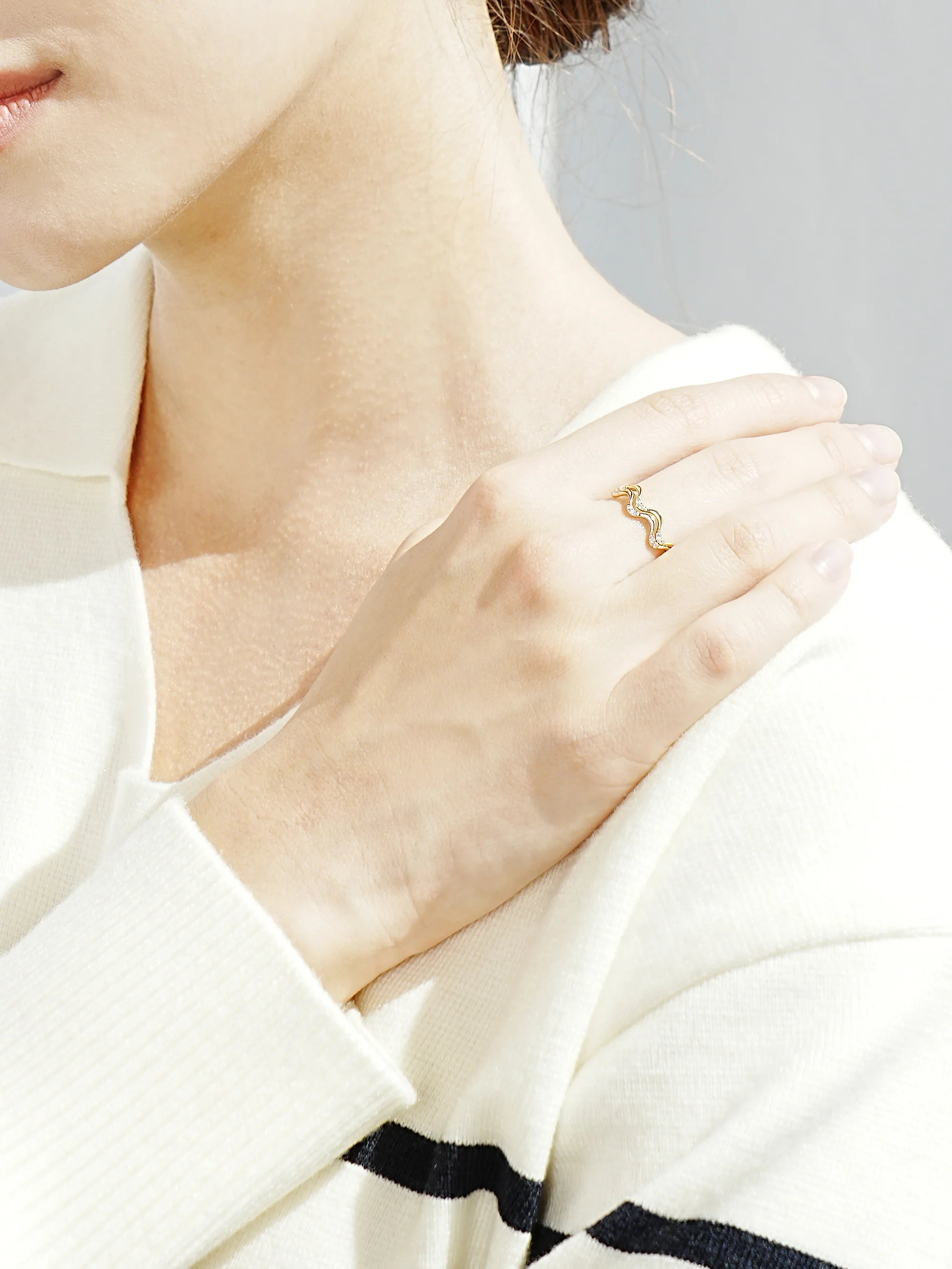 14K 18K Gold Wavy CZ Layered Ring - Image 11
