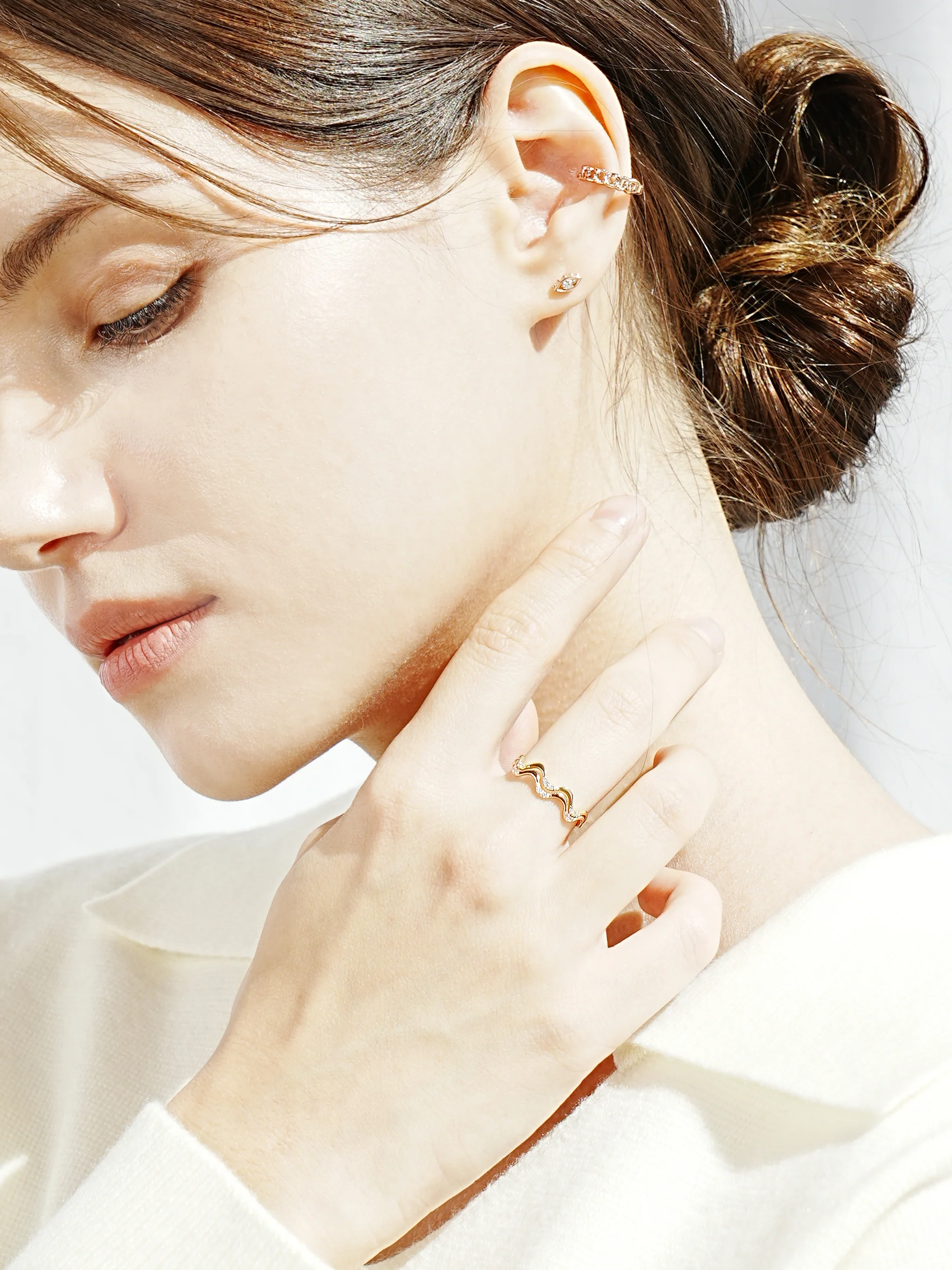 14K 18K Gold Wavy CZ Layered Ring - Image 4