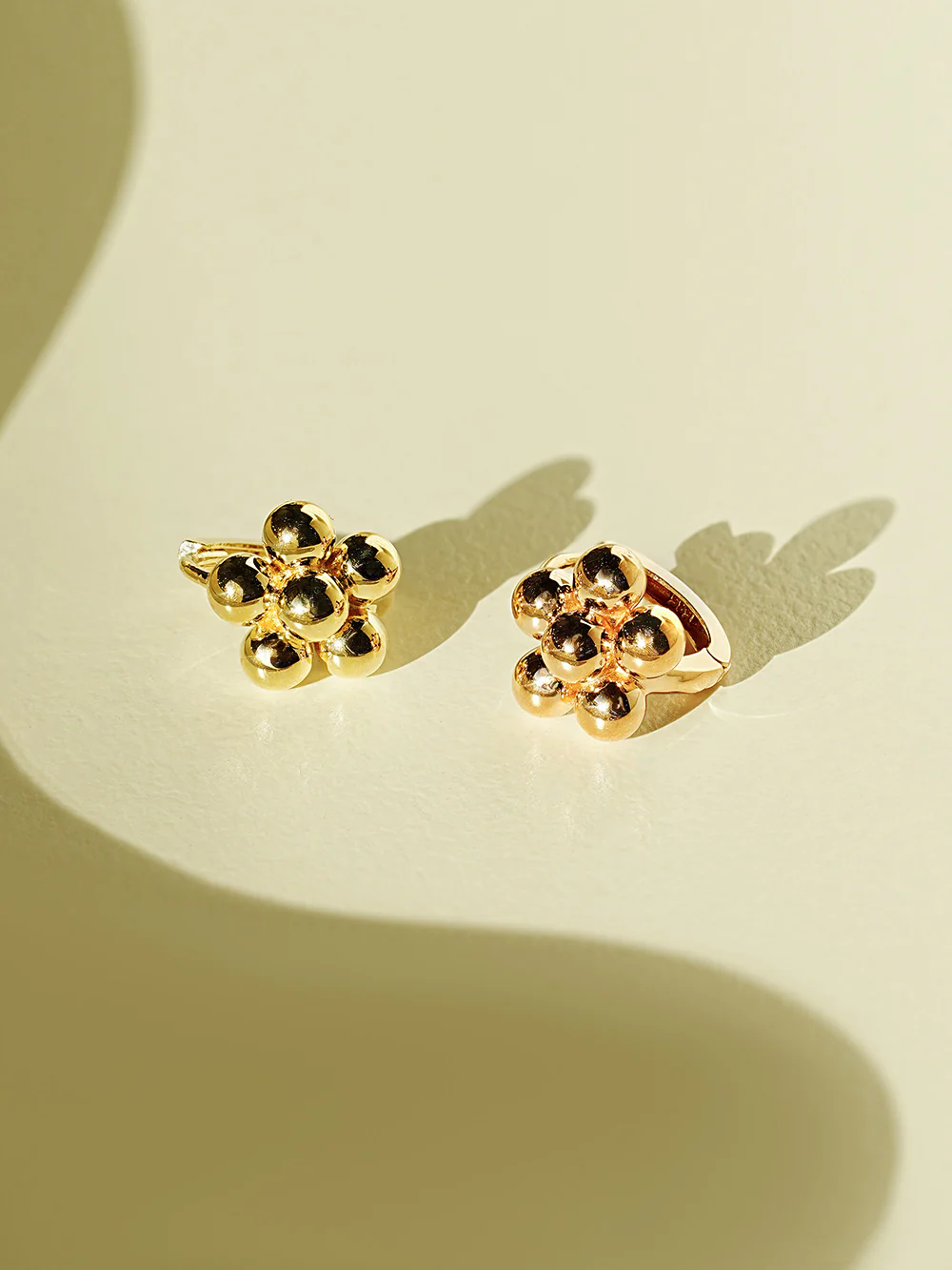 14K 18K Grape Flower Cartilage Hoop Earring