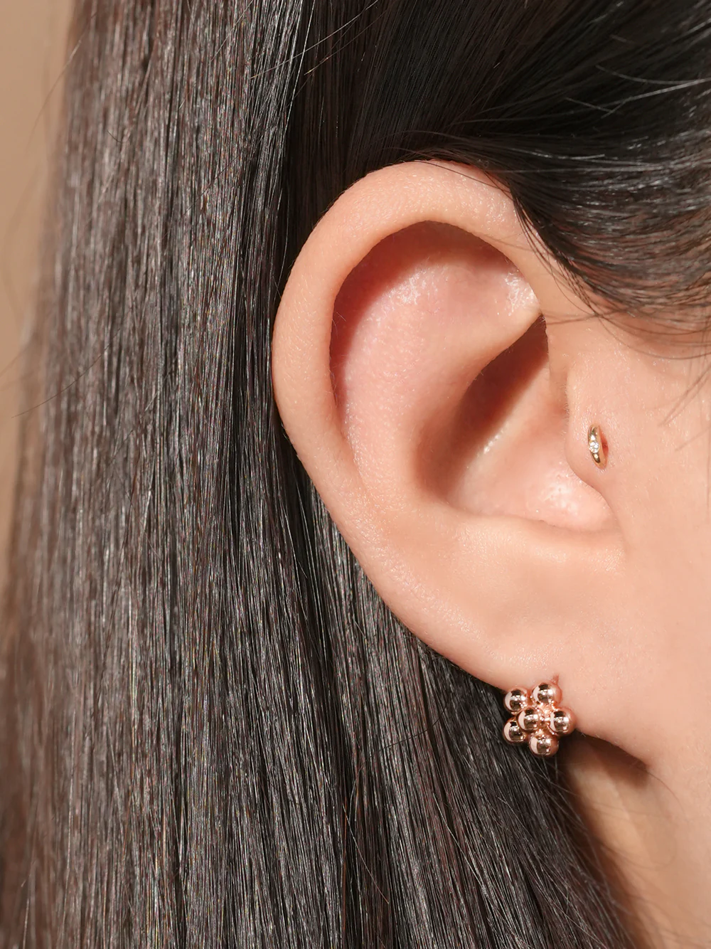 14K 18K Grape Flower Cartilage Hoop Earring - Image 6