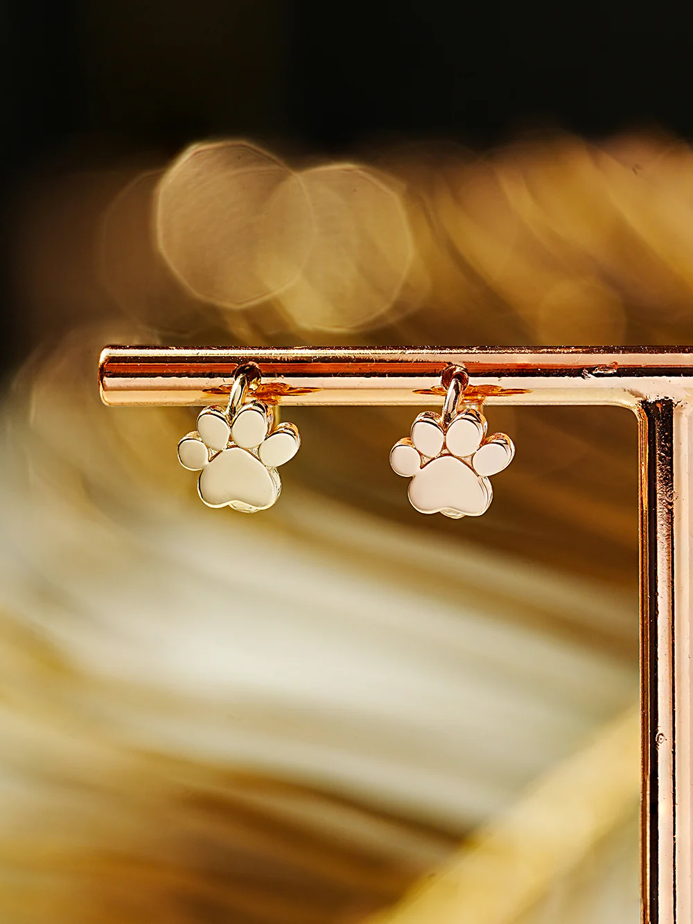 14K 18K Jelly Paw Cartilage Hoop Earring - Image 3
