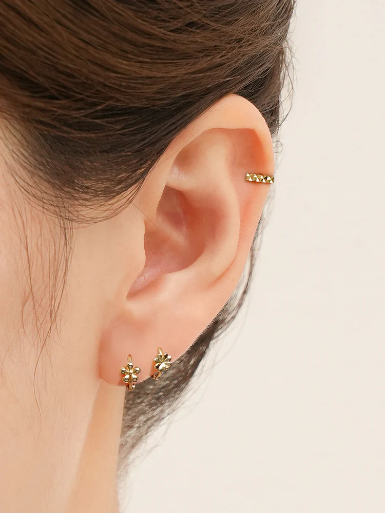 14K 18K Solid Gold Lucky Clover Mini Flower Cartilage Hoop Earring - Image 4