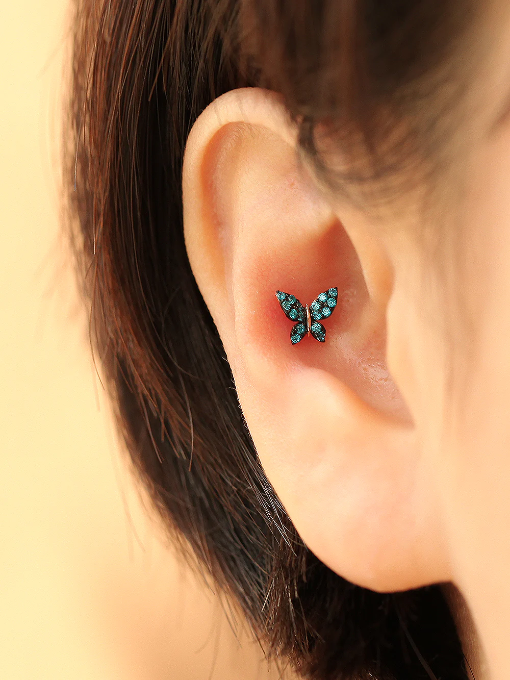 14K Gold Bling Blue Butterfly Cartilage Earring 20G - Image 6