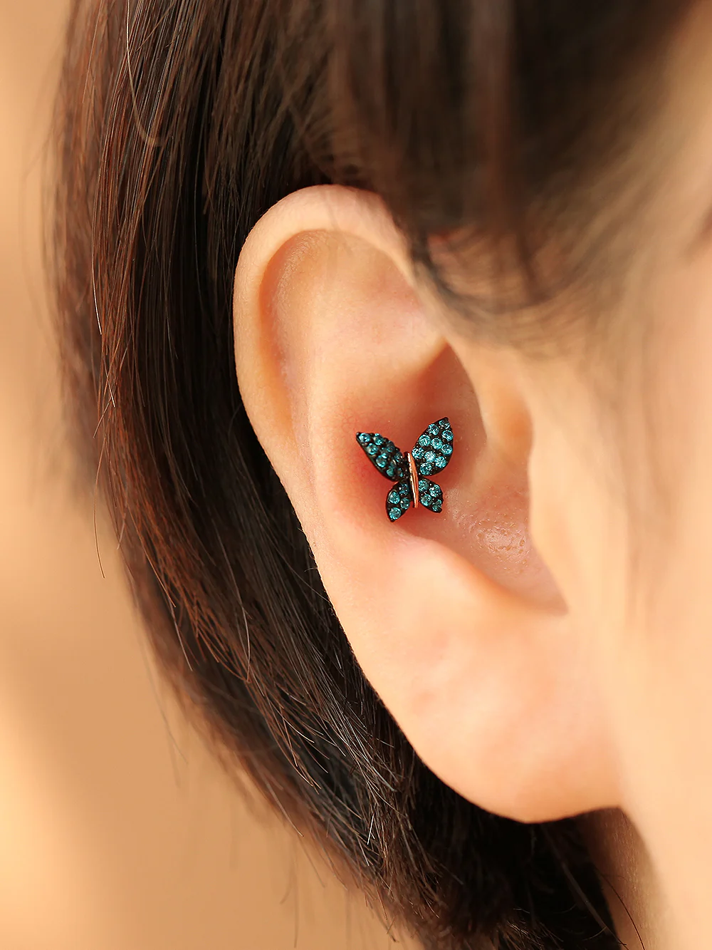14K Gold Bling Blue Butterfly Cartilage Earring 20G - Image 7