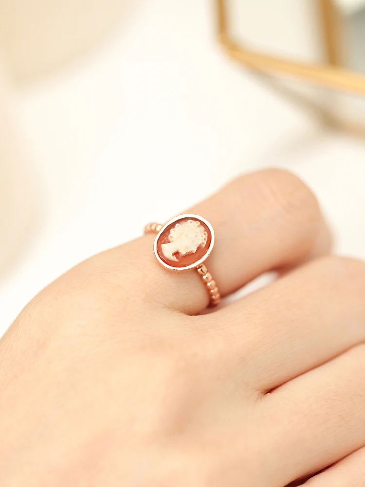 14K 18K Gold Cameo Ring - Image 5