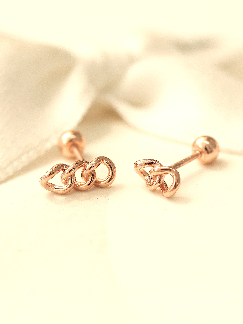 14K Gold Chain Cartilage Earring 20G - Image 3
