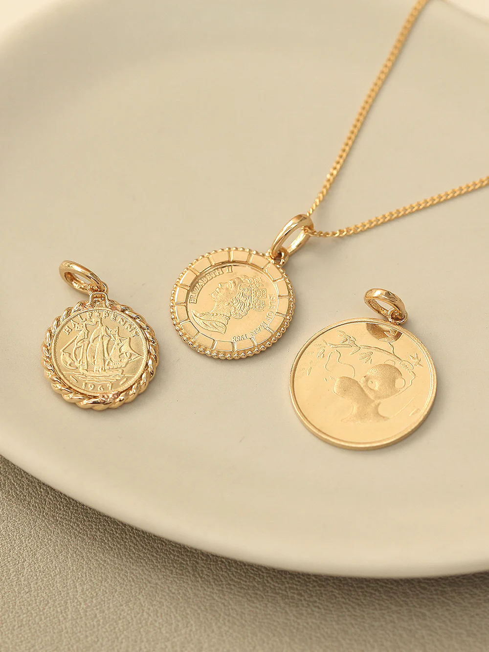 14K Gold Coin Necklace Pendant - Image 5
