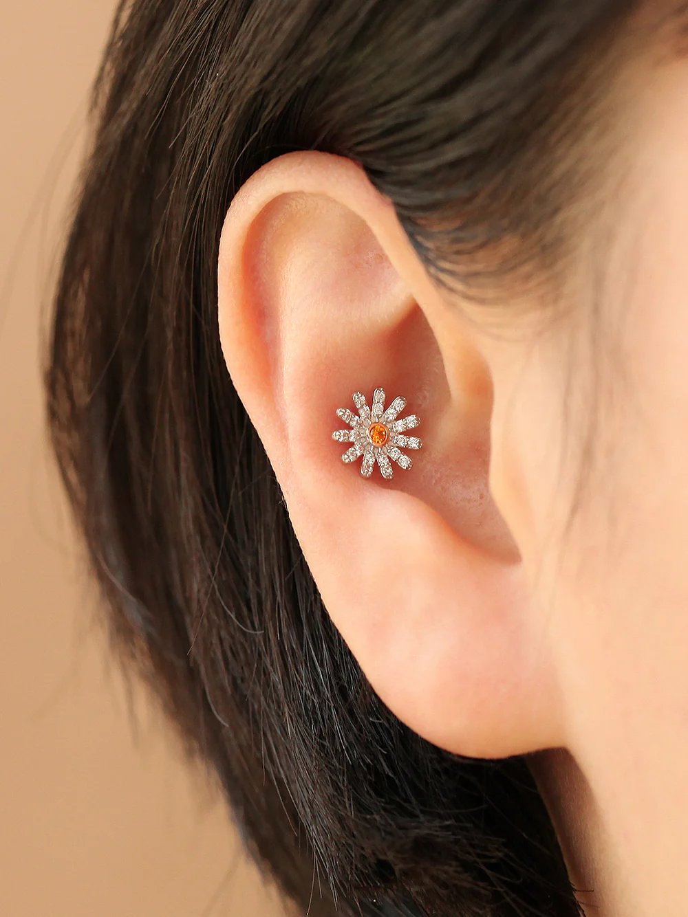 14K Gold Cubic Daisy Cartilage Earring 20G - Image 10