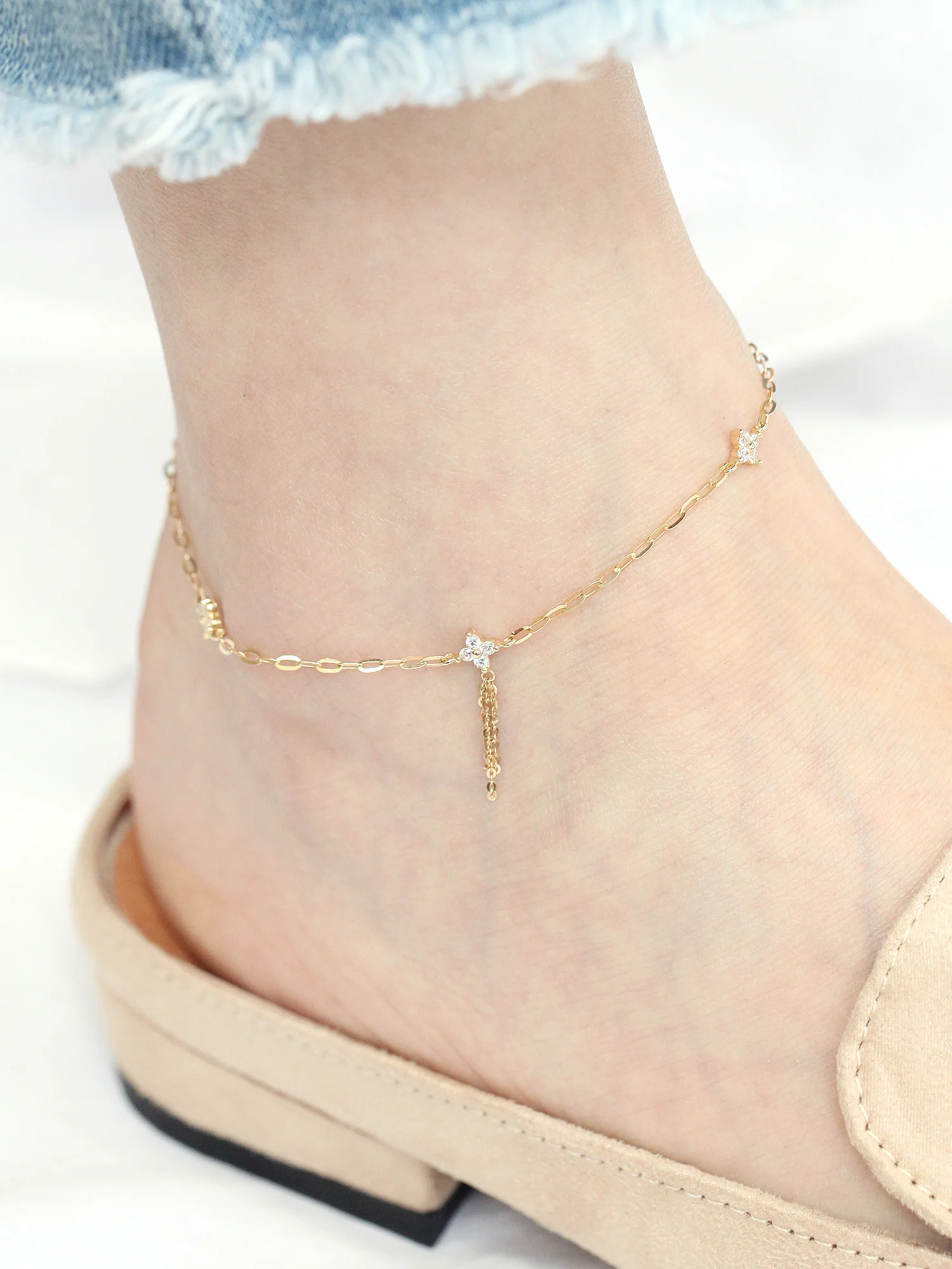 14K Gold Cubic Flower Chain Anklet - Image 7