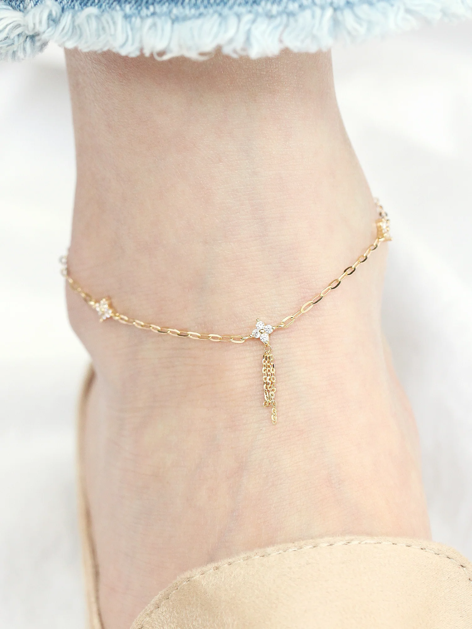 14K Gold Cubic Flower Chain Anklet - Image 8