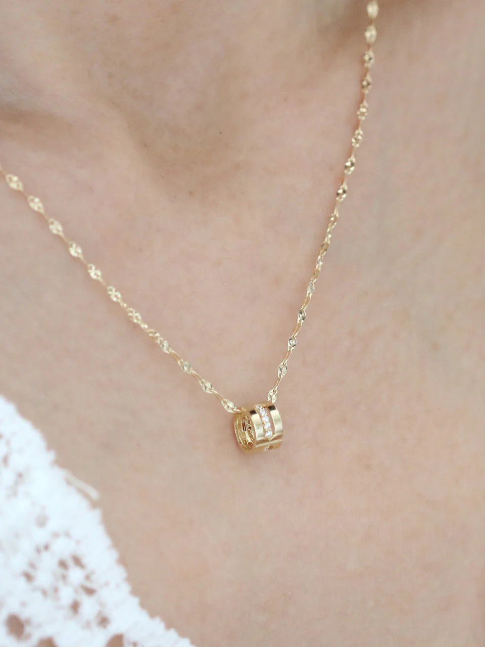 14K Gold Cubic Hoop Necklace - Image 3